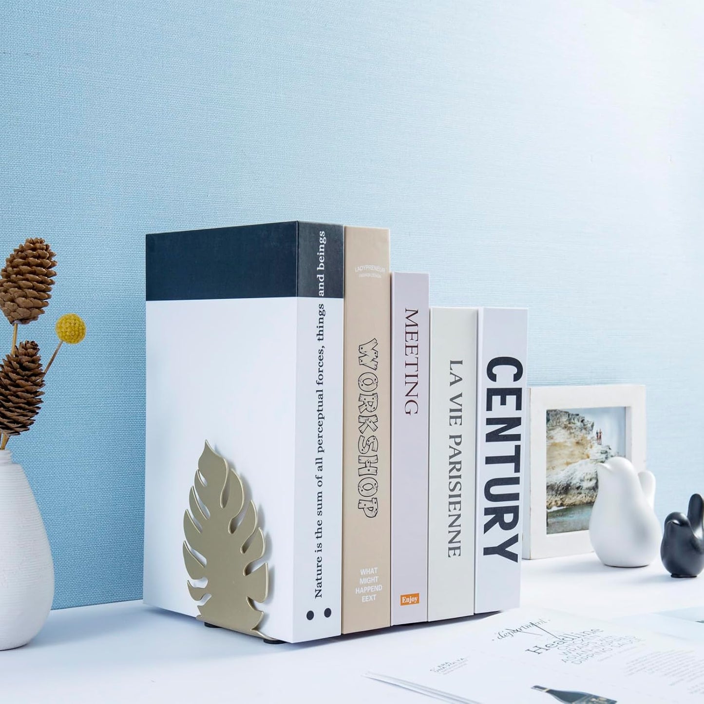 Metal Book Ends / Brass Tone Monstera Leaf Decorative Bookends Set