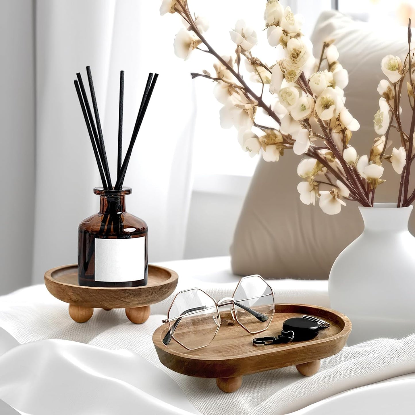 Small Wooden Riser Wooden Pedestal for Display Tray Display Riser for Entry / 12.9 x 4 / Round Cm