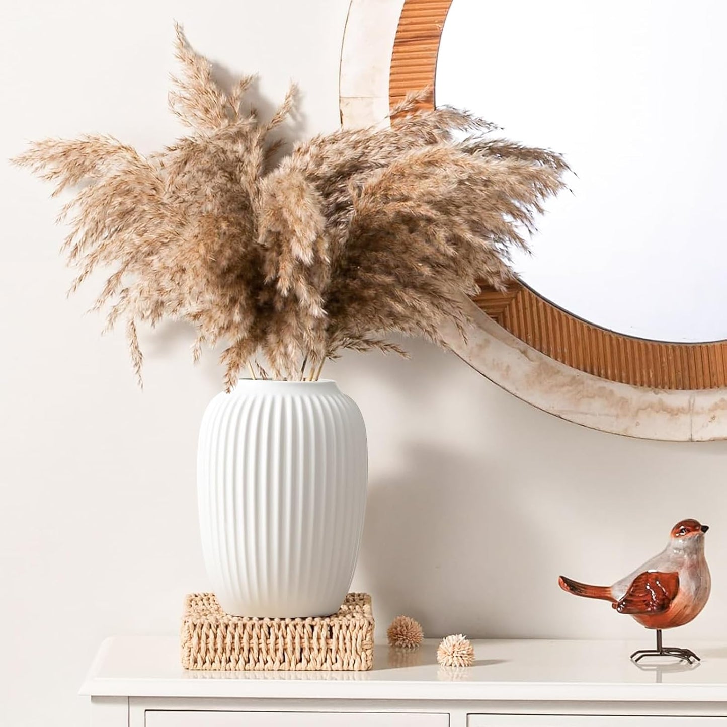White Ceramic Vase for Modern Home Decor / White-b / Small