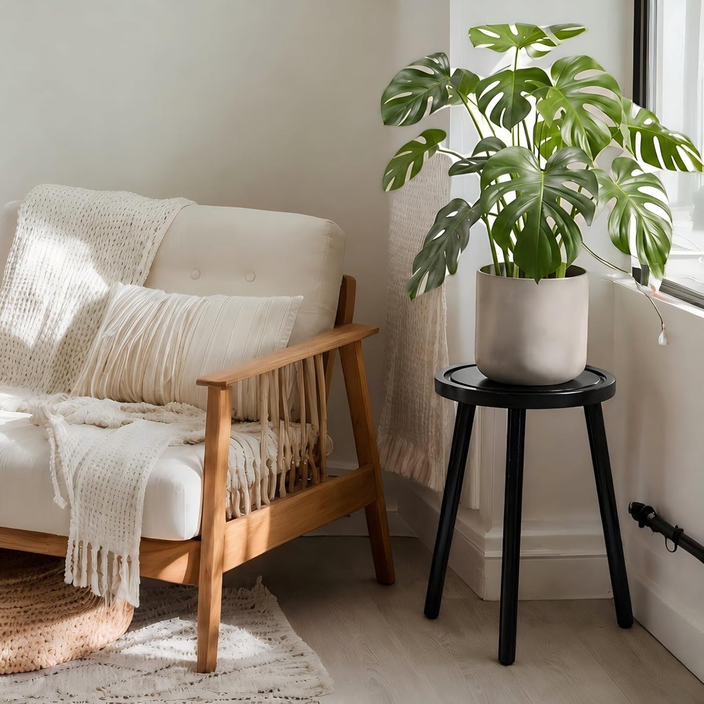 Wood Plant Stands Indoor, 16.7" Tall Plant Stand Outdoor Mid-Century Plant Stool, Single Plant Table Modern Small Round