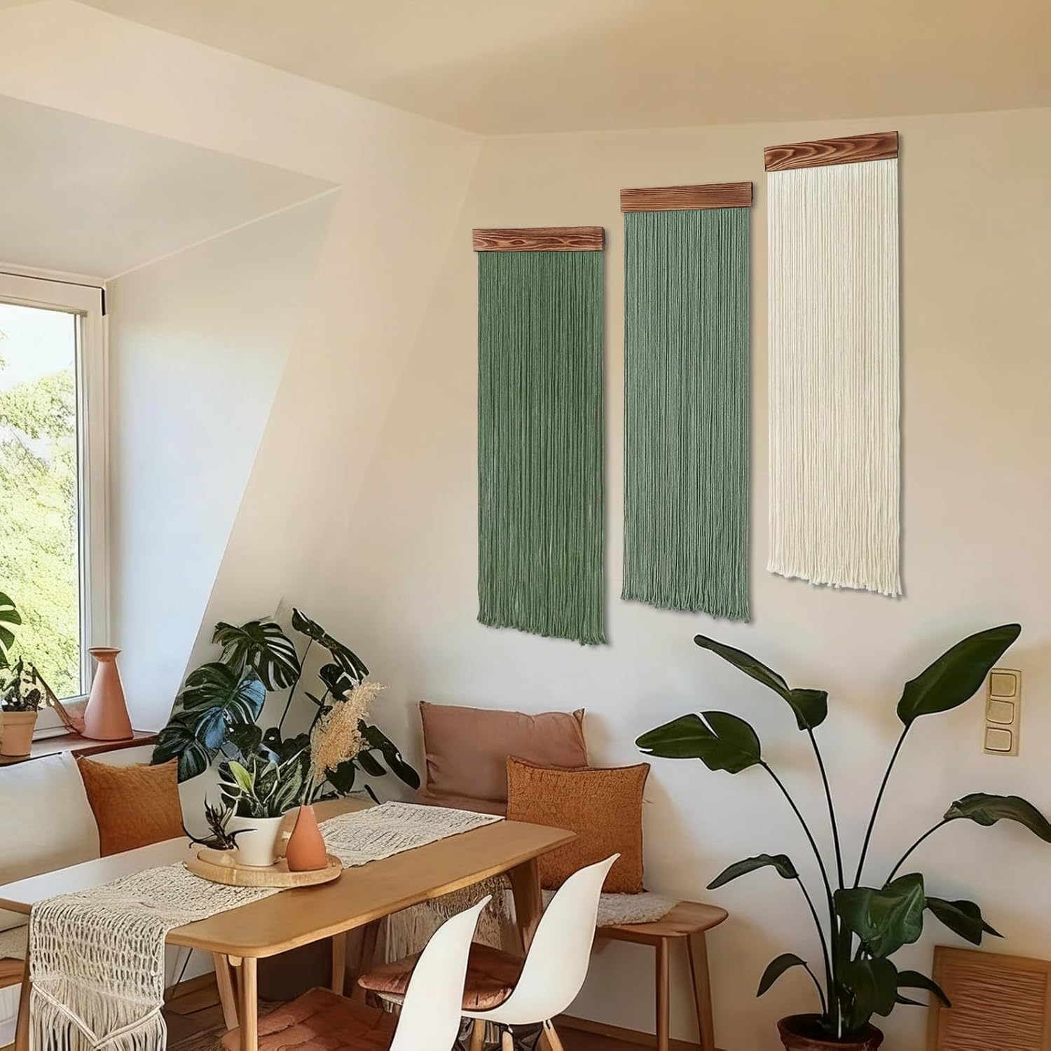 Macrame Wall Hanging Boho Chic Home Decor / Green and Beige / Set of 3
