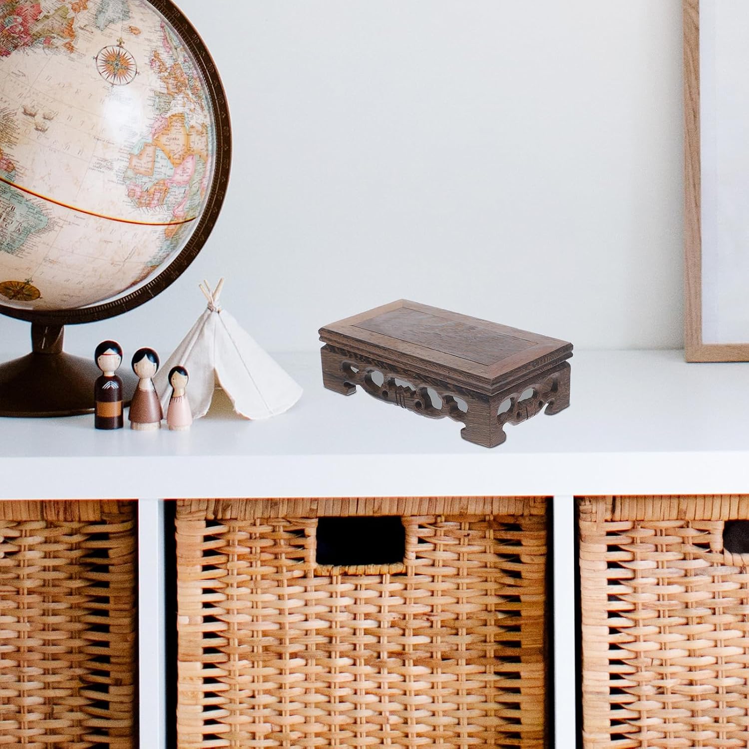 Solid Wood Display Stand / Pine Wood