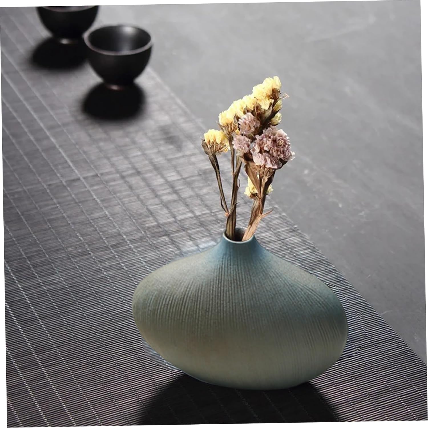 Ceramic Vase / Ikebana Vase Vintage & Creative Japanese / 5.5 x 2 x 4
