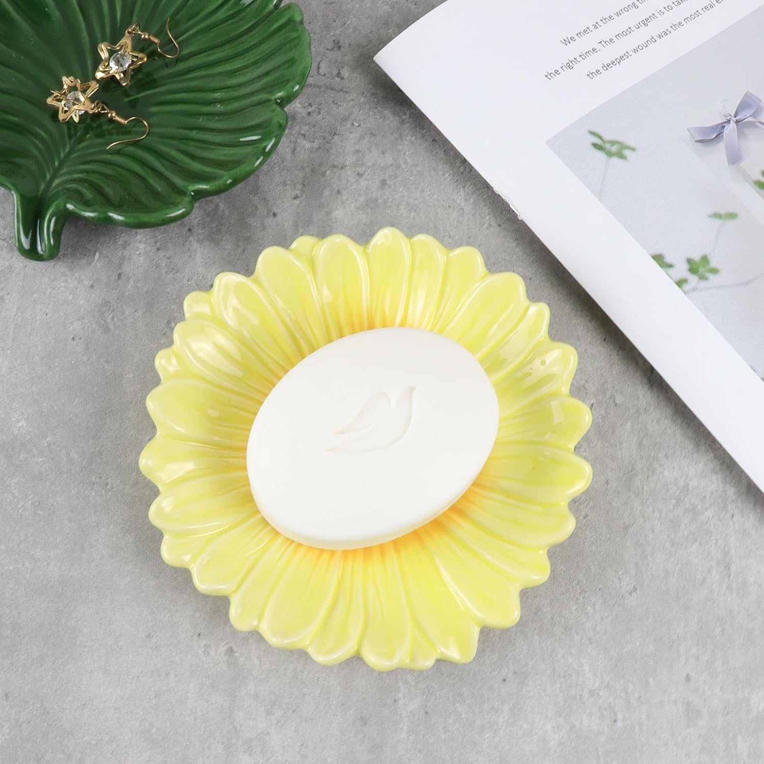 Self Draining Soap Dish Inspired by Daisy Flower Ceramic Waterfall Soap Dish Soap Savers / Yellow
