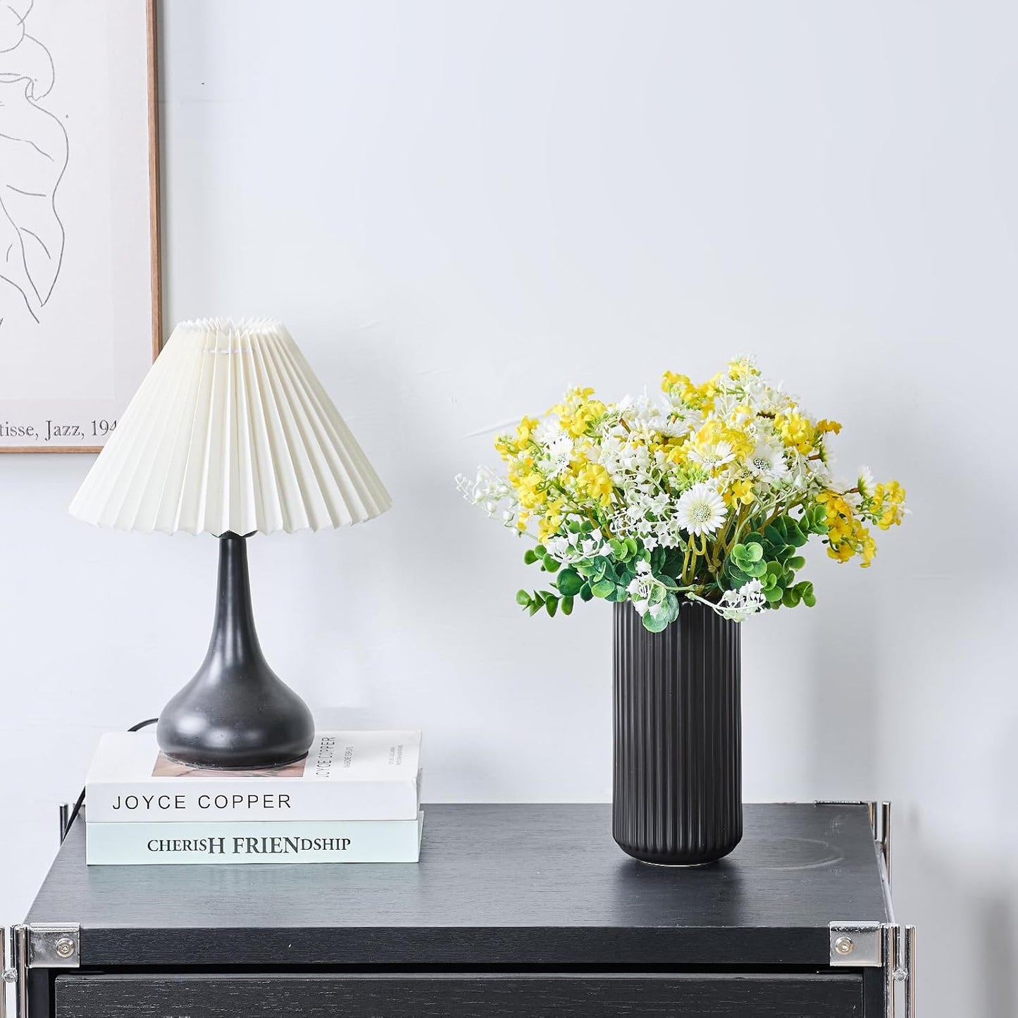 Black Ceramic Flower Vase for Pampas Grass / Ceramic Black / 8 Inch