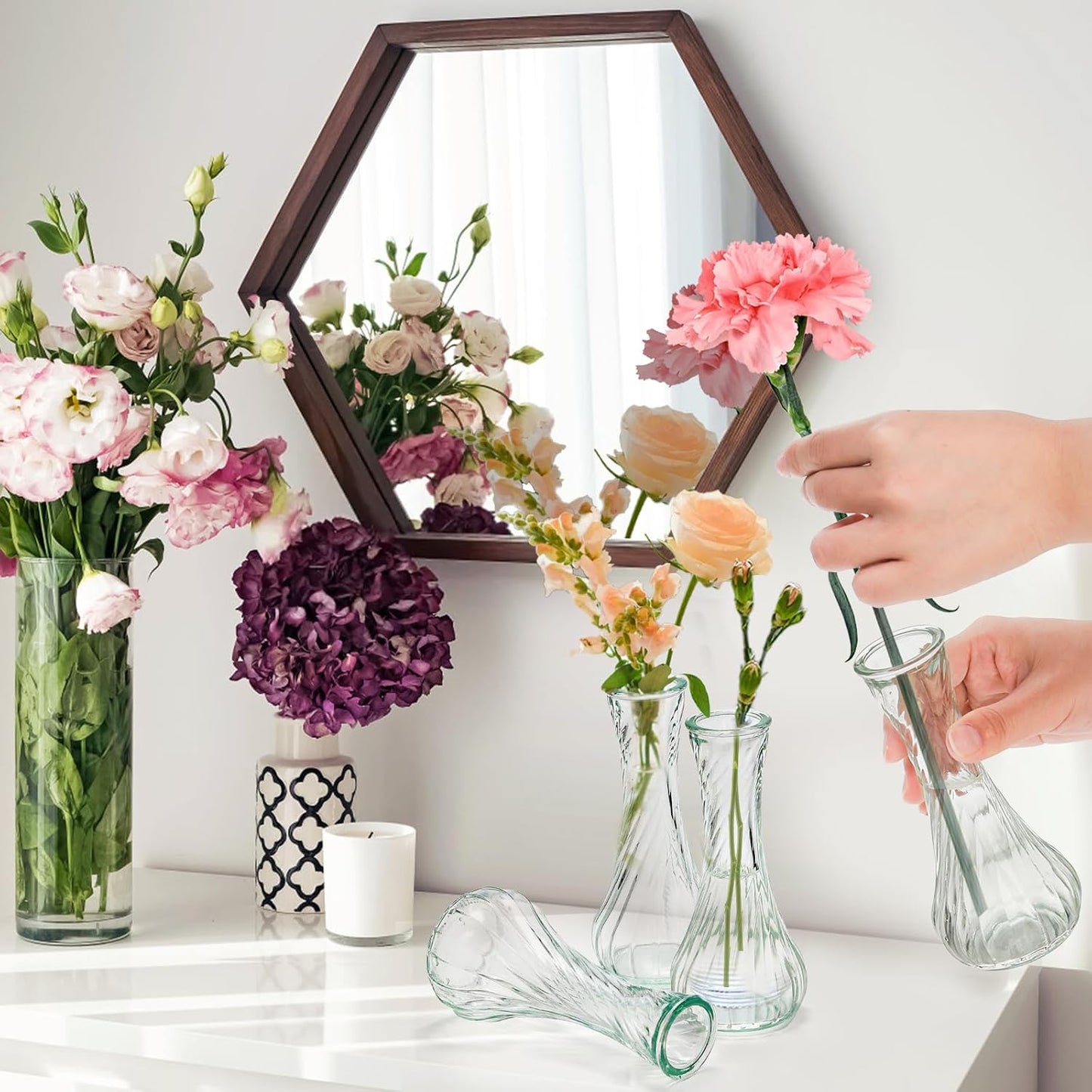 Glass Bud Vase / Clear / Set of 16
