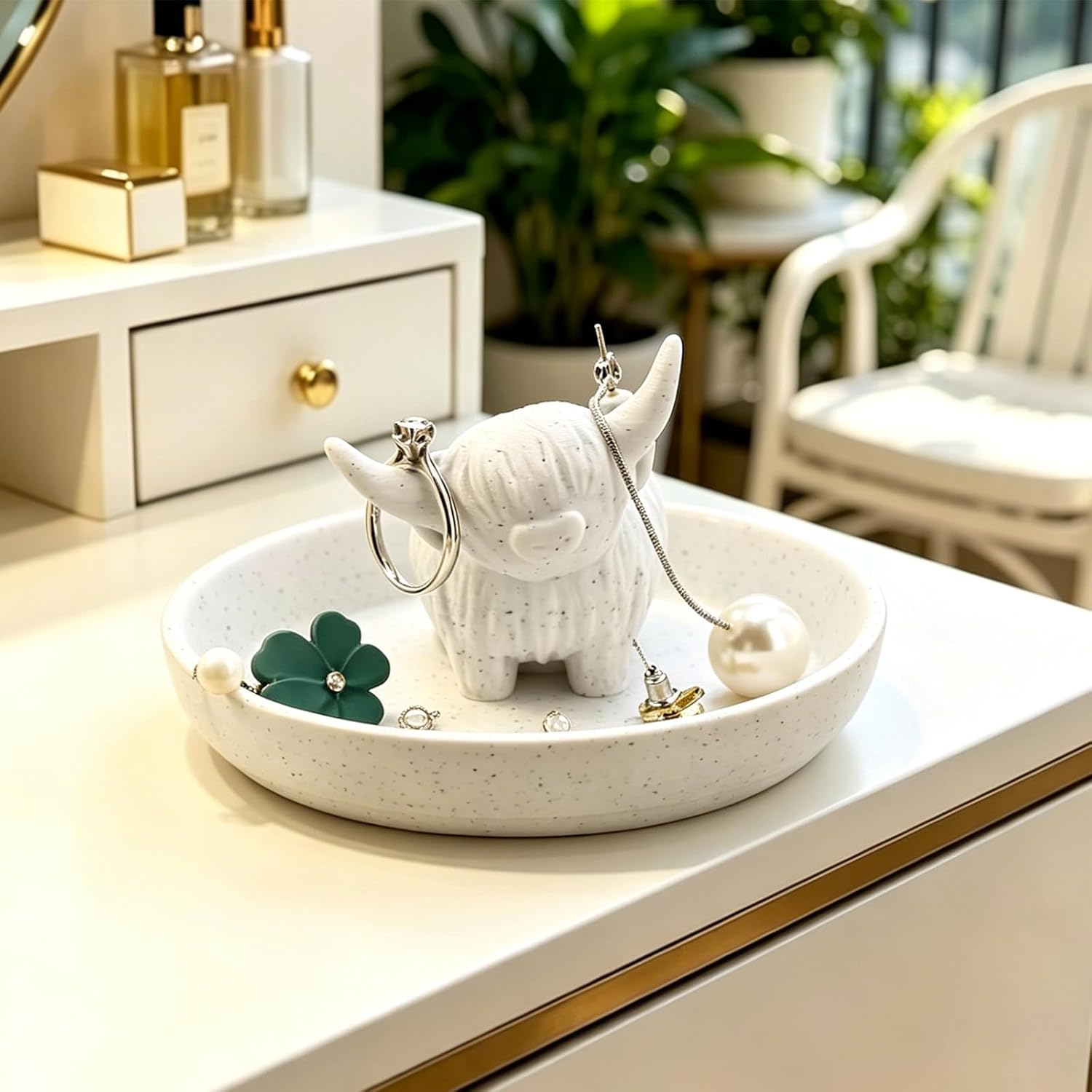 Ring Holder / 3D Printed Plastic Farmhouse & Bohemian Style Unique Women Gifts / Highland Cow