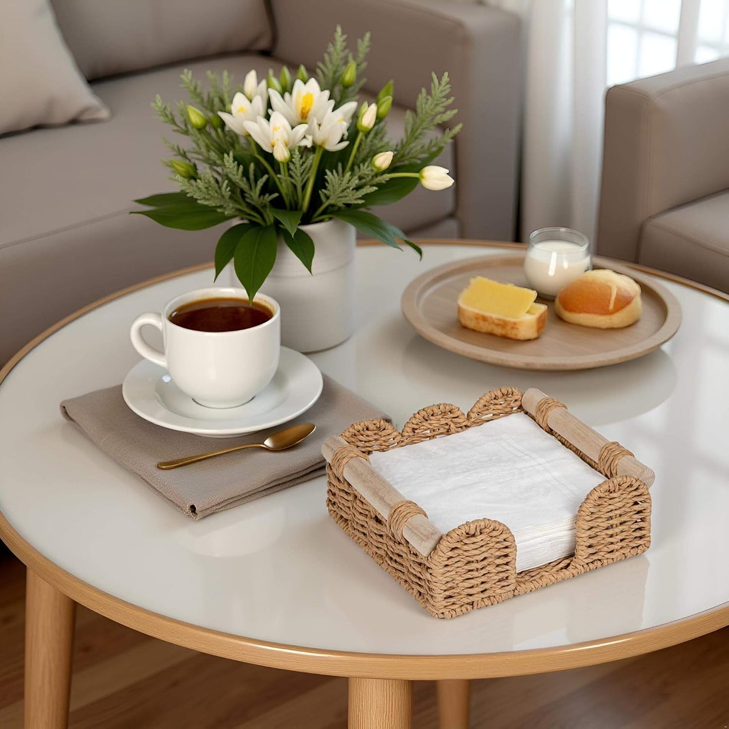 Scalloped Napkin Holder / Neutral / Luncheon