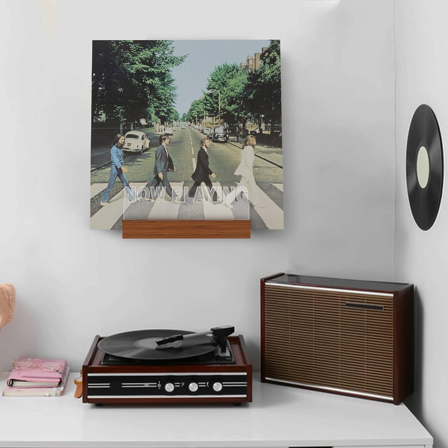 YuanDian Now Playing Vinyl Record Wall Mount, Light up Vinyl Wall Mount, Unique Wall Display Stand for LP Albums Home