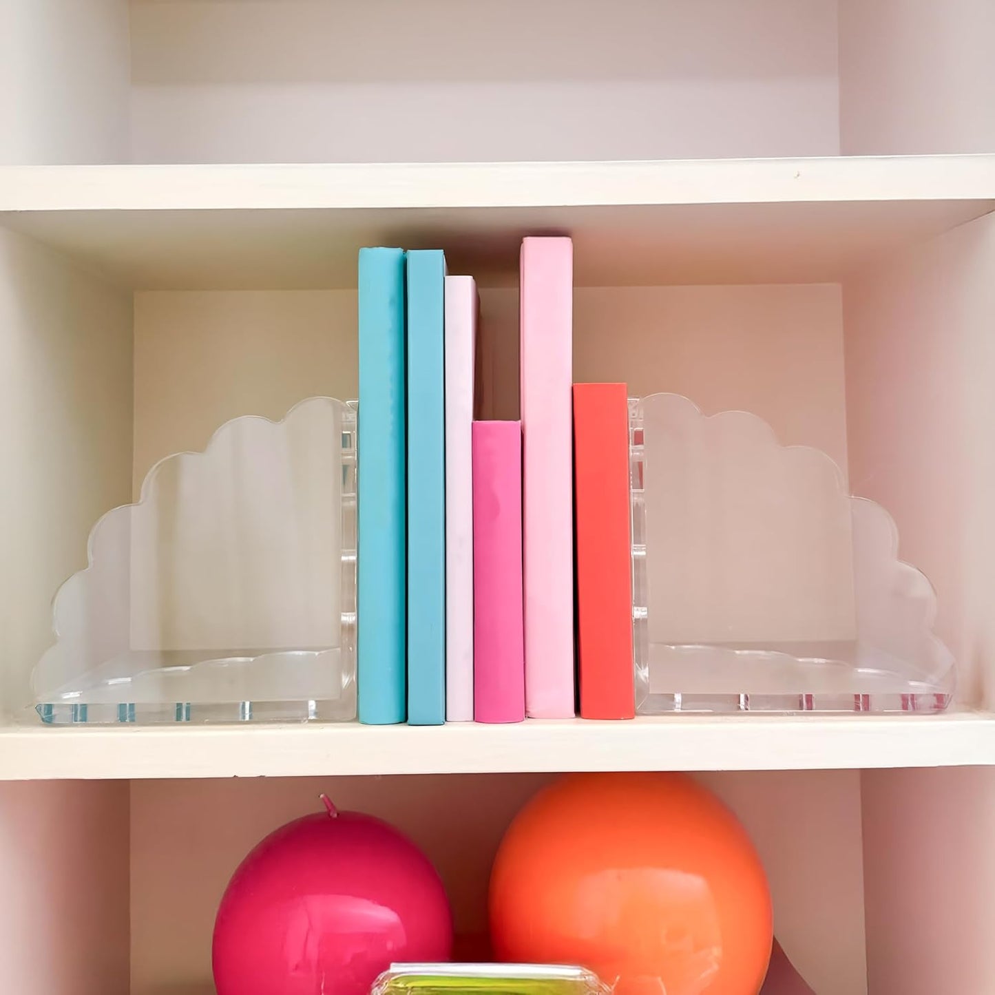Scalloped Acrylic Bookends / Clear / Set of 2