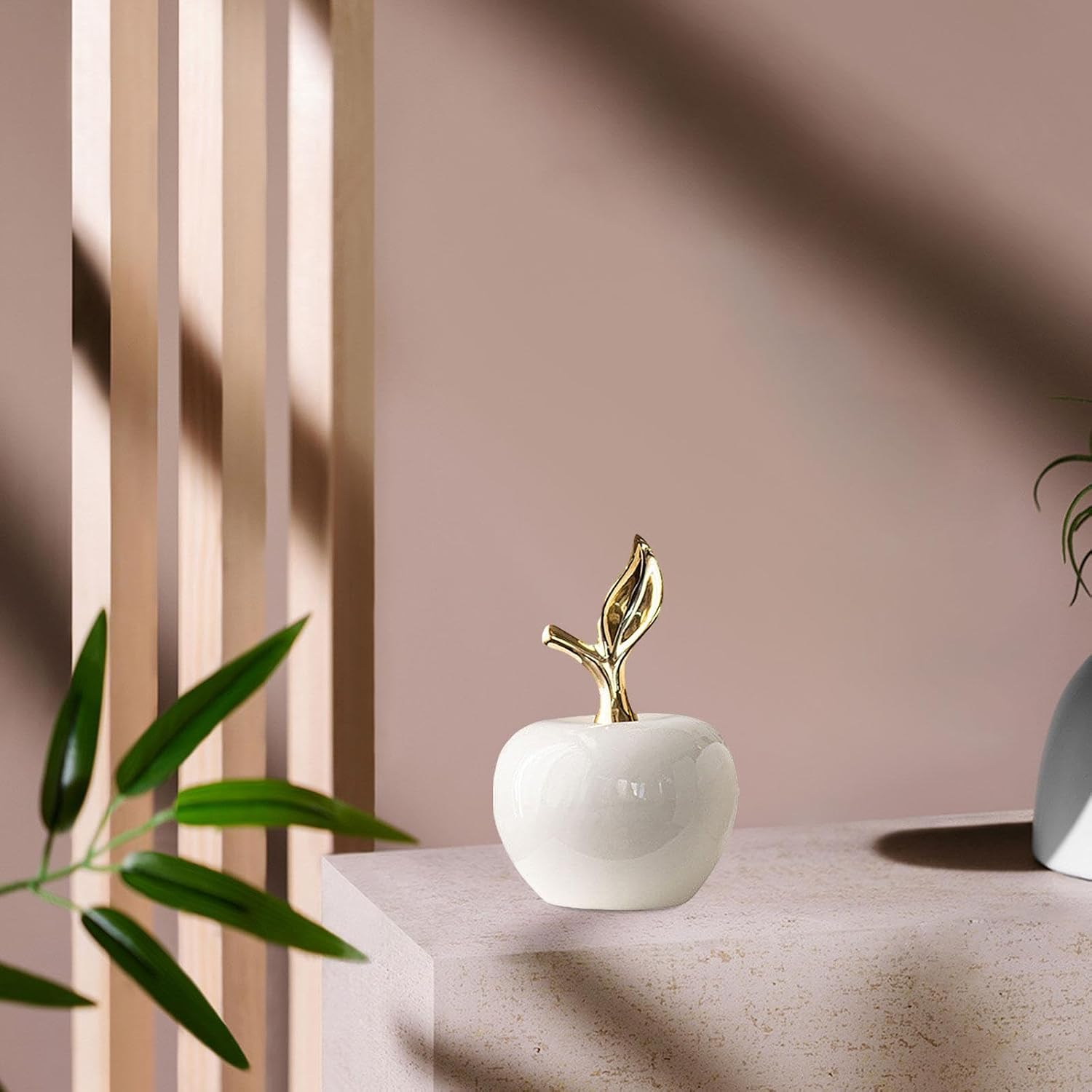 Statue Ceramic Figurine Gifts Collection Tabletop Fruit Sculpture Ornament / Small / White