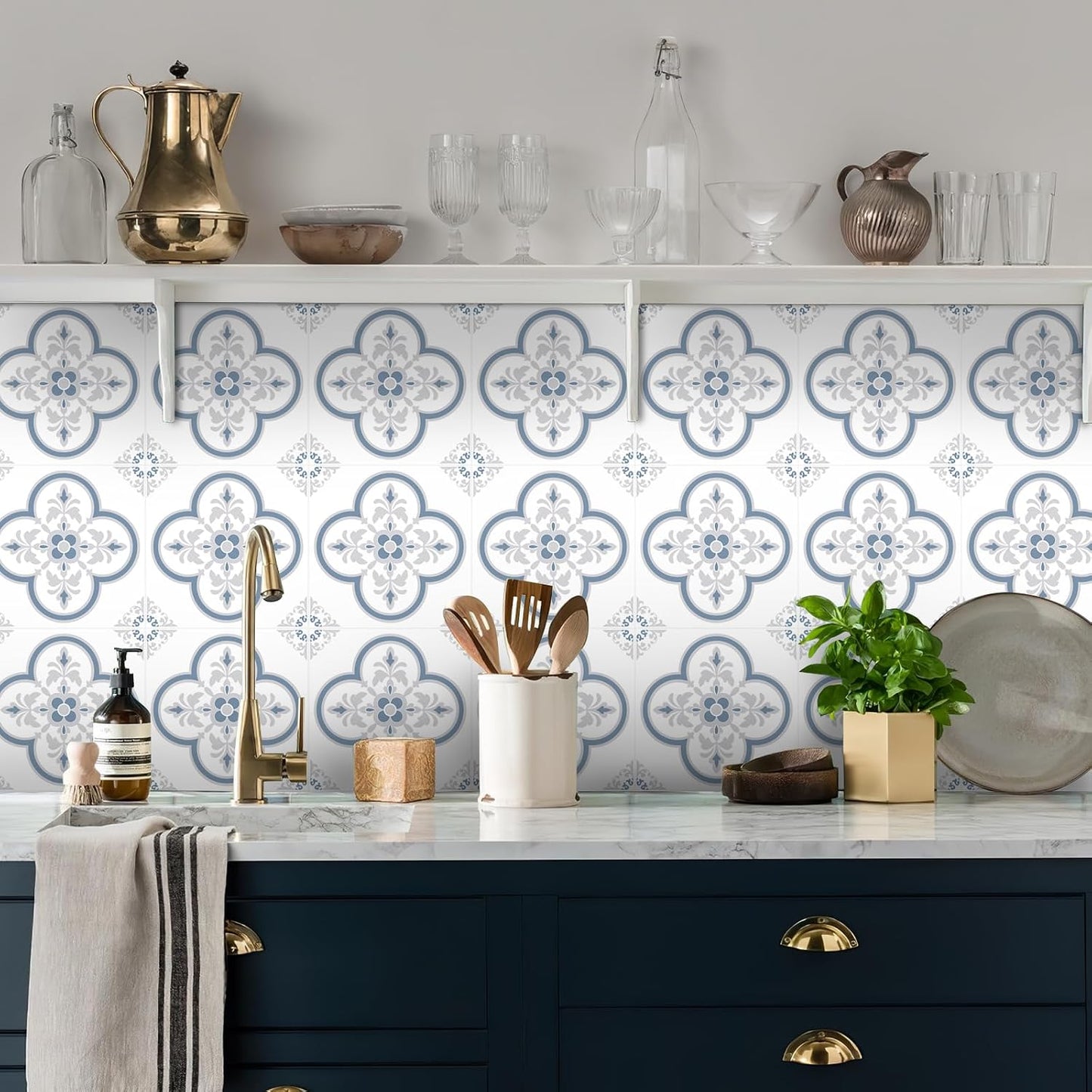 Peel & Stick Tile Stickers Self Adhesive Backsplash Decorative Wall / Gray Flower / Set of 12