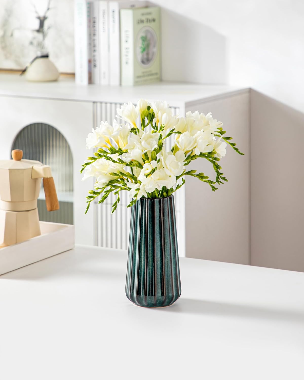 Ceramic Vase / Modern Ribbed Glossy Decorative Vase / Green / 7.8 Inch