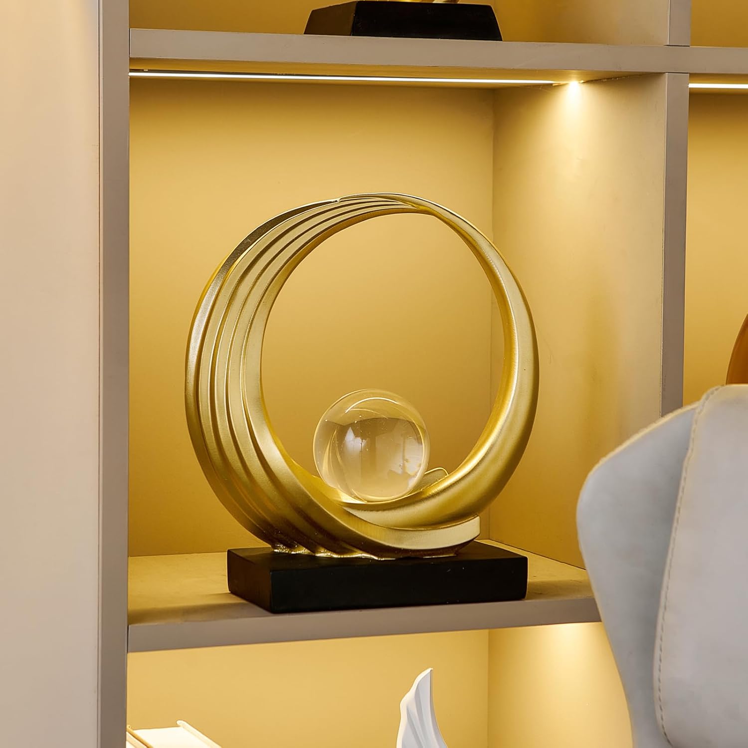 Golden Wave Resin Origami Statue Modern Abstract Home Decoration Emphasizes Abstract Office Desk / A