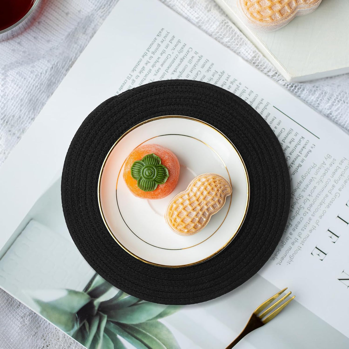 Round Woven Placemats Set of 8 Heat Resistant Placemats 13.5 Inches Farmhouse Cotton Rope Place Mats for Dining Tables