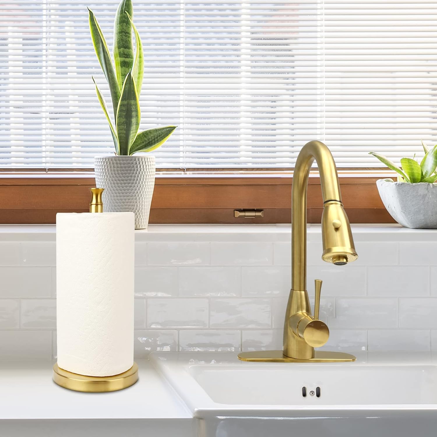 Paper Towel Holder Stand for Kitchen Countertop & Dining Room Table (Brushed Gold Brass Paper Towel Holder Stand