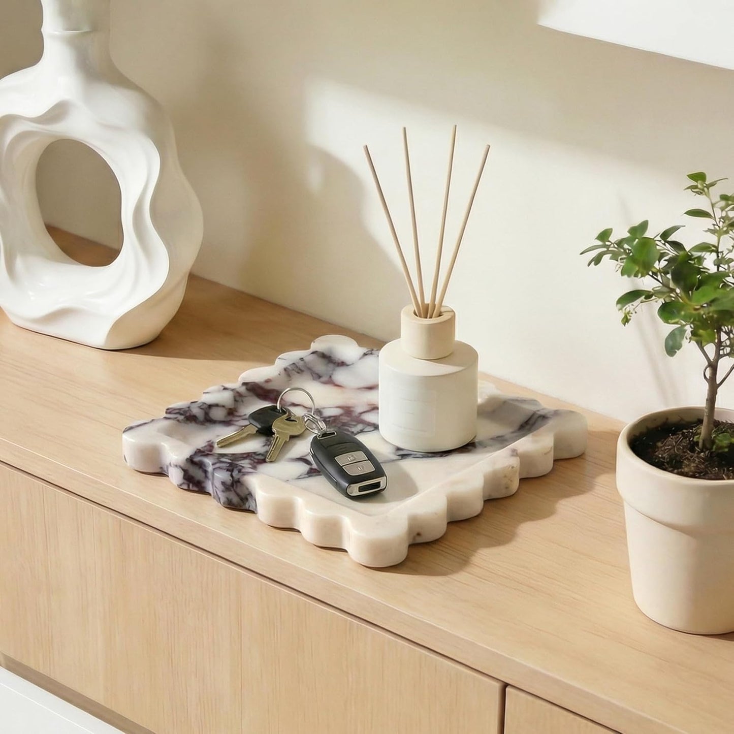 Scalloped Square Marble Decorative Tray / Calacatta Viola / Natural