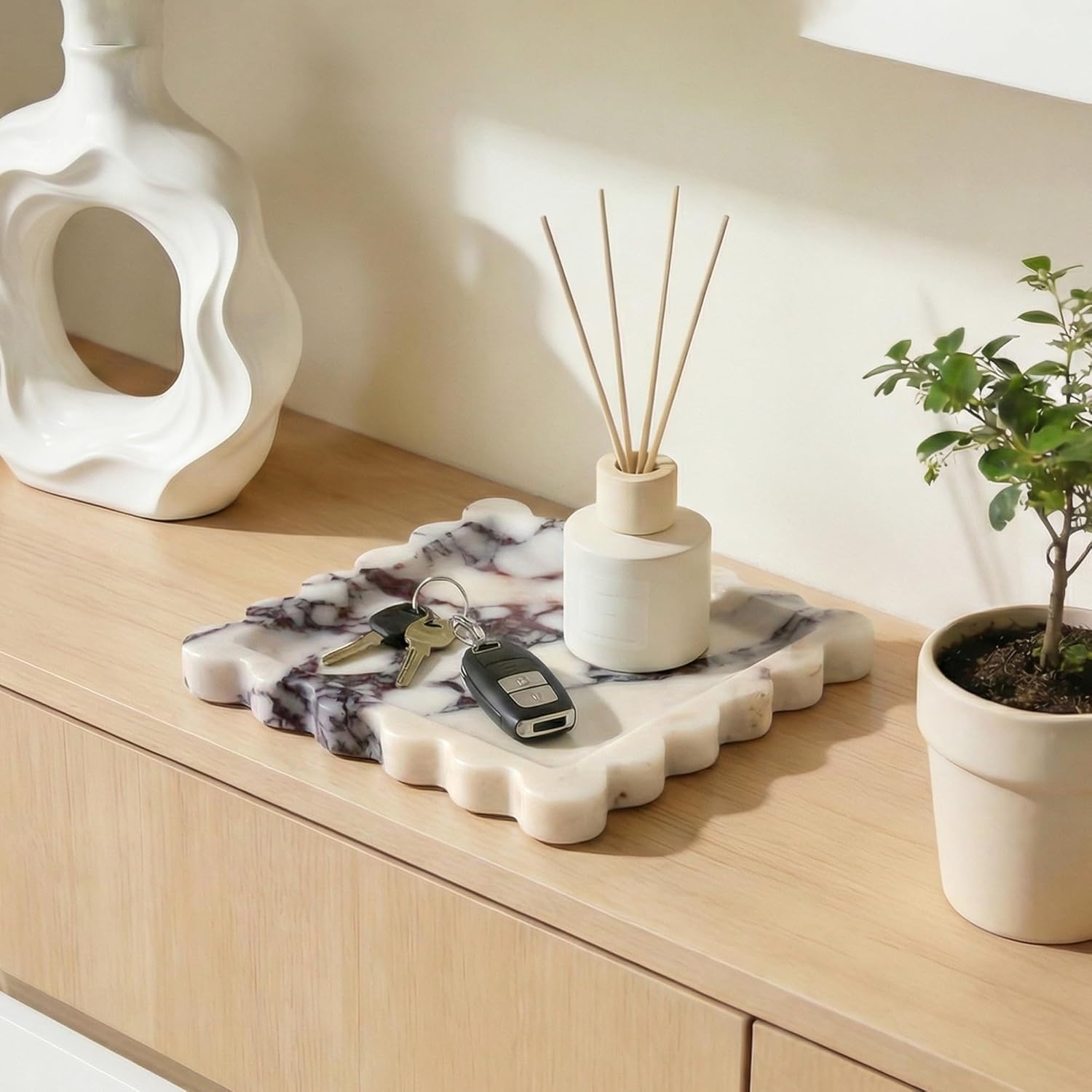 Scalloped Square Marble Decorative Tray / Calacatta Viola / Natural