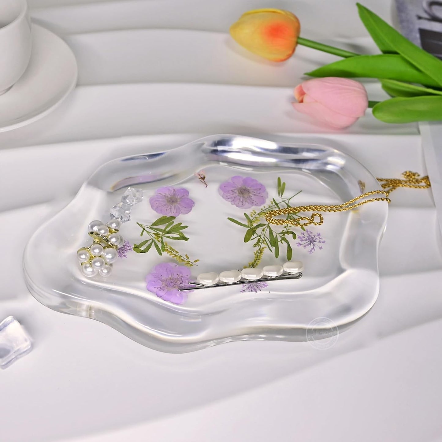 Resin Dried Pressed Flowers Decorative Jewelry Tray Trinket Dish Cloud Vanity Plate / Purple Flower