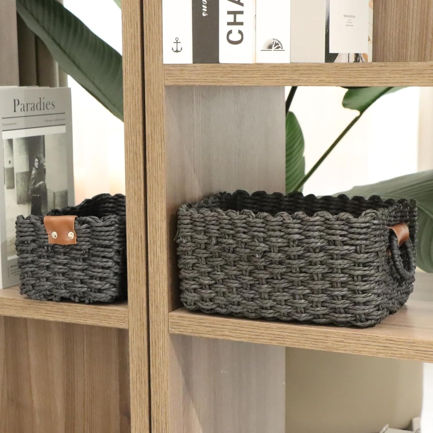 woven Little basket / Black