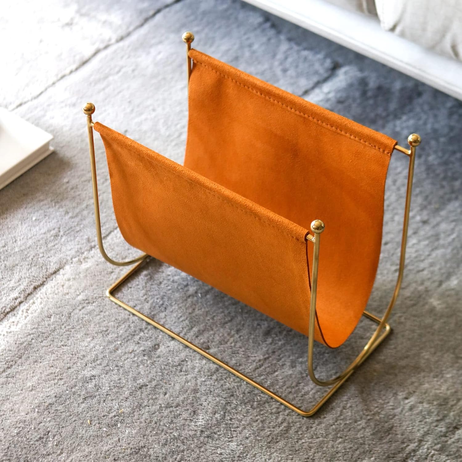 Plated Metal Wire and Suede Leather Magazine Holder Rack, Standing Rack for Magazines, Books, Newspapers, Home Staging