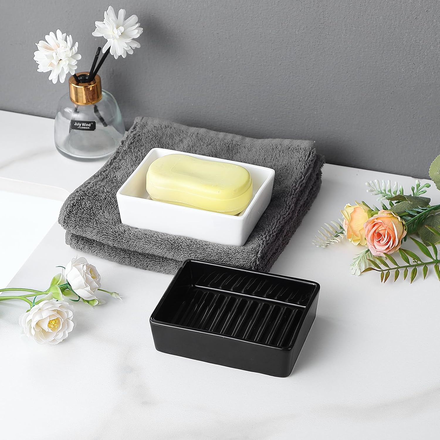 Modern Ceramic Hand Soap Holder Non-Slip Bar Soap Holder Soap Tray / White