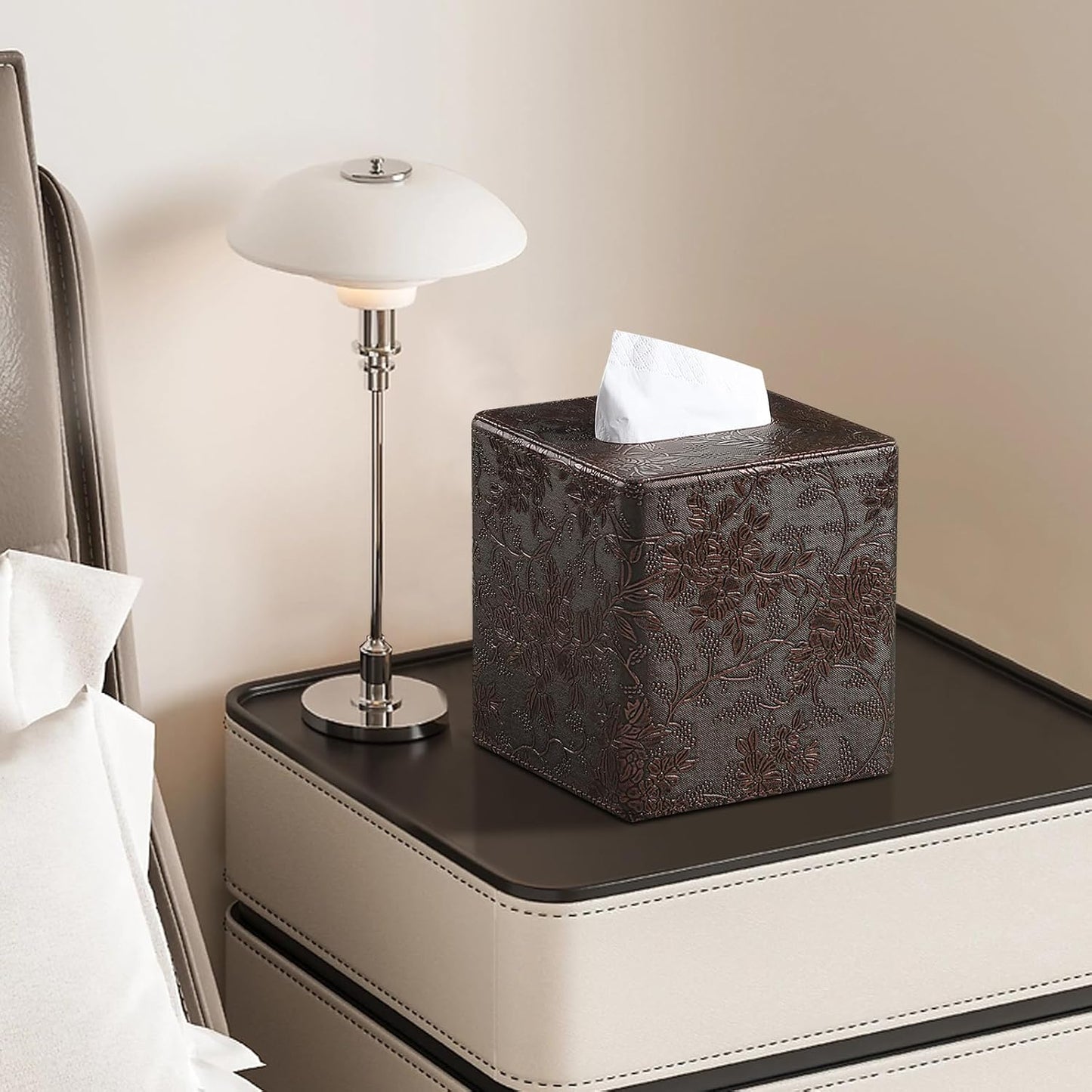 Square Tissue Box Cover / Brown Grape Pattern