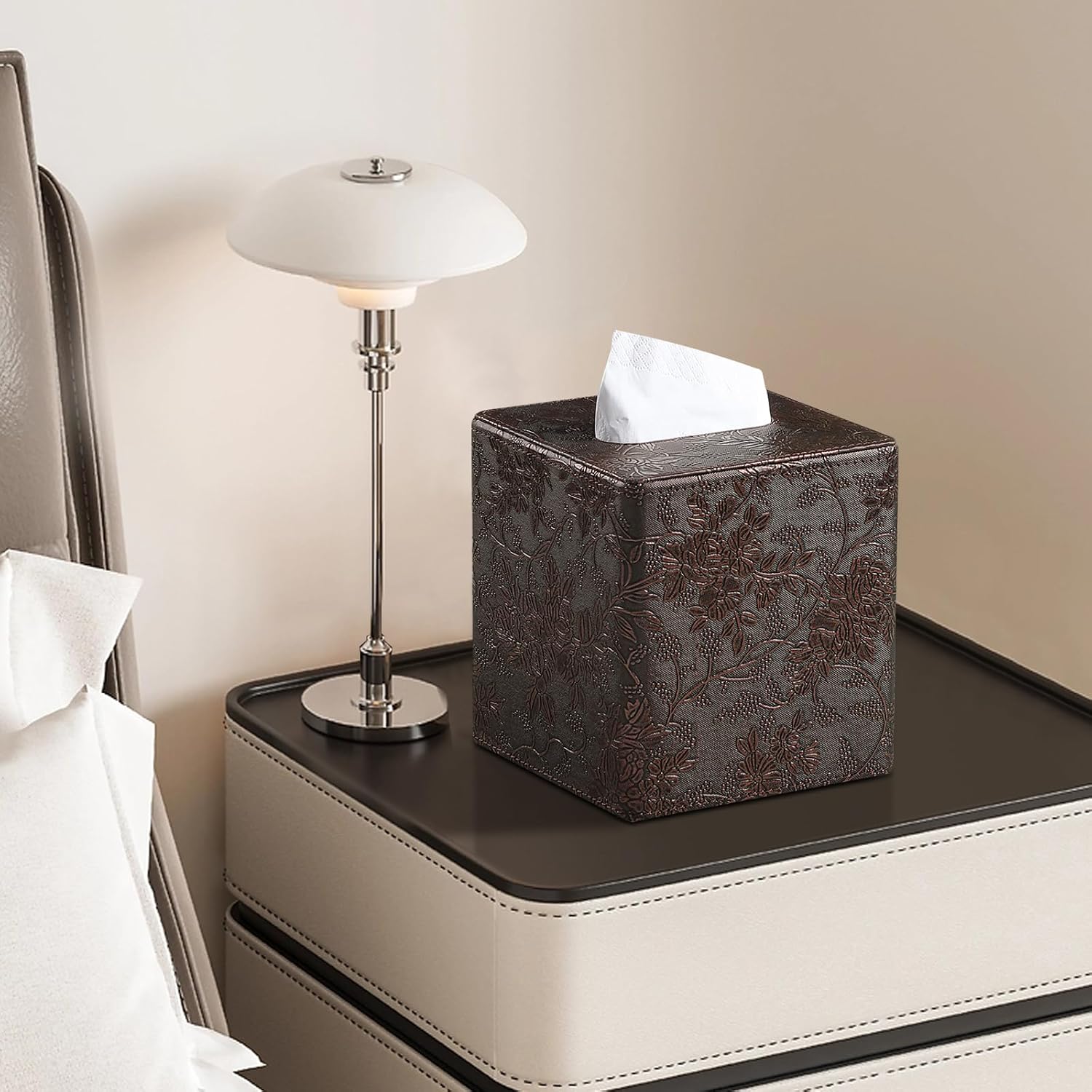Square Tissue Box Cover / Brown Grape Pattern