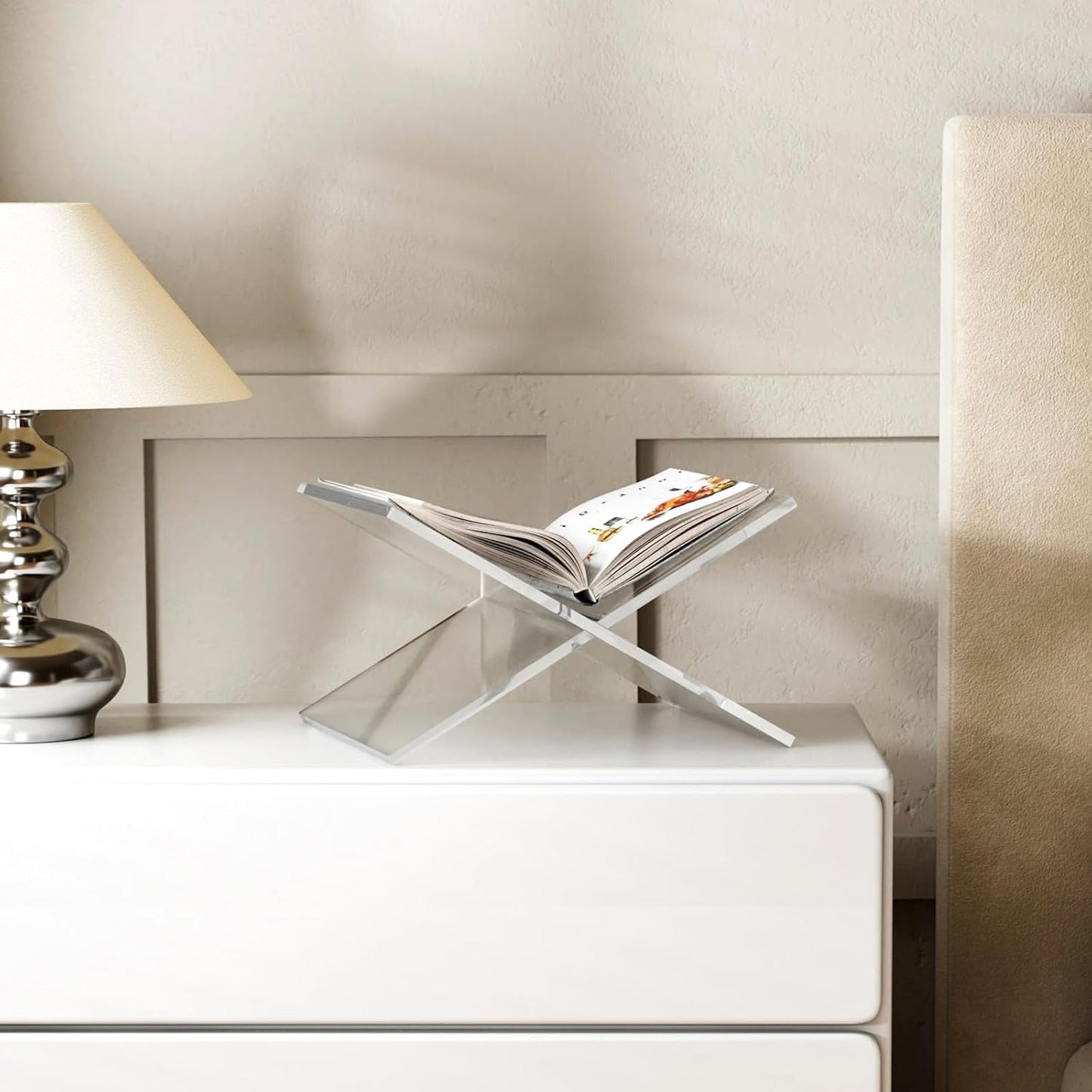Acrylic Book Stands / Clear / 13 x 9.4 x 6