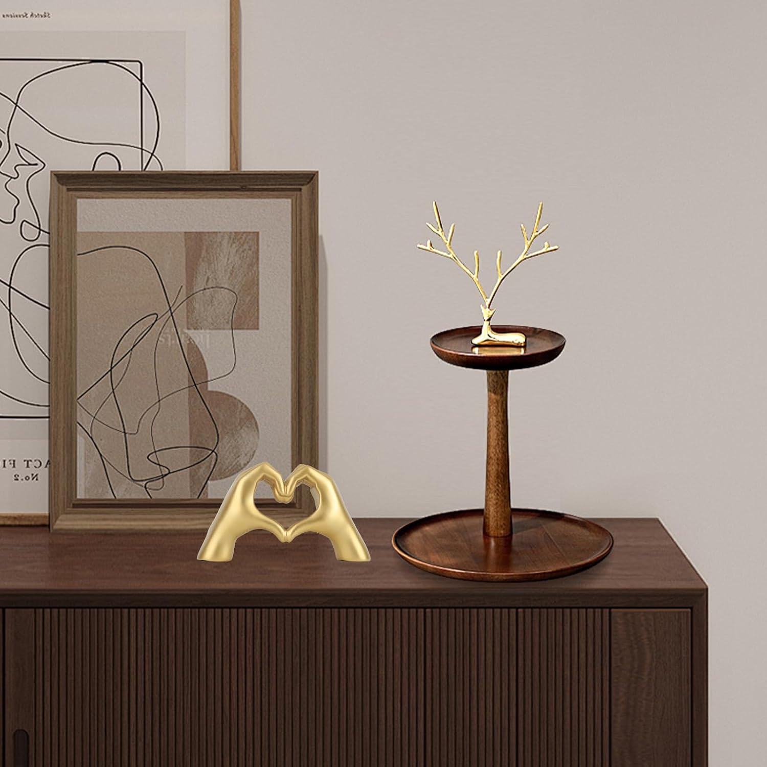 Heart Shaped Hand Statue / Gold