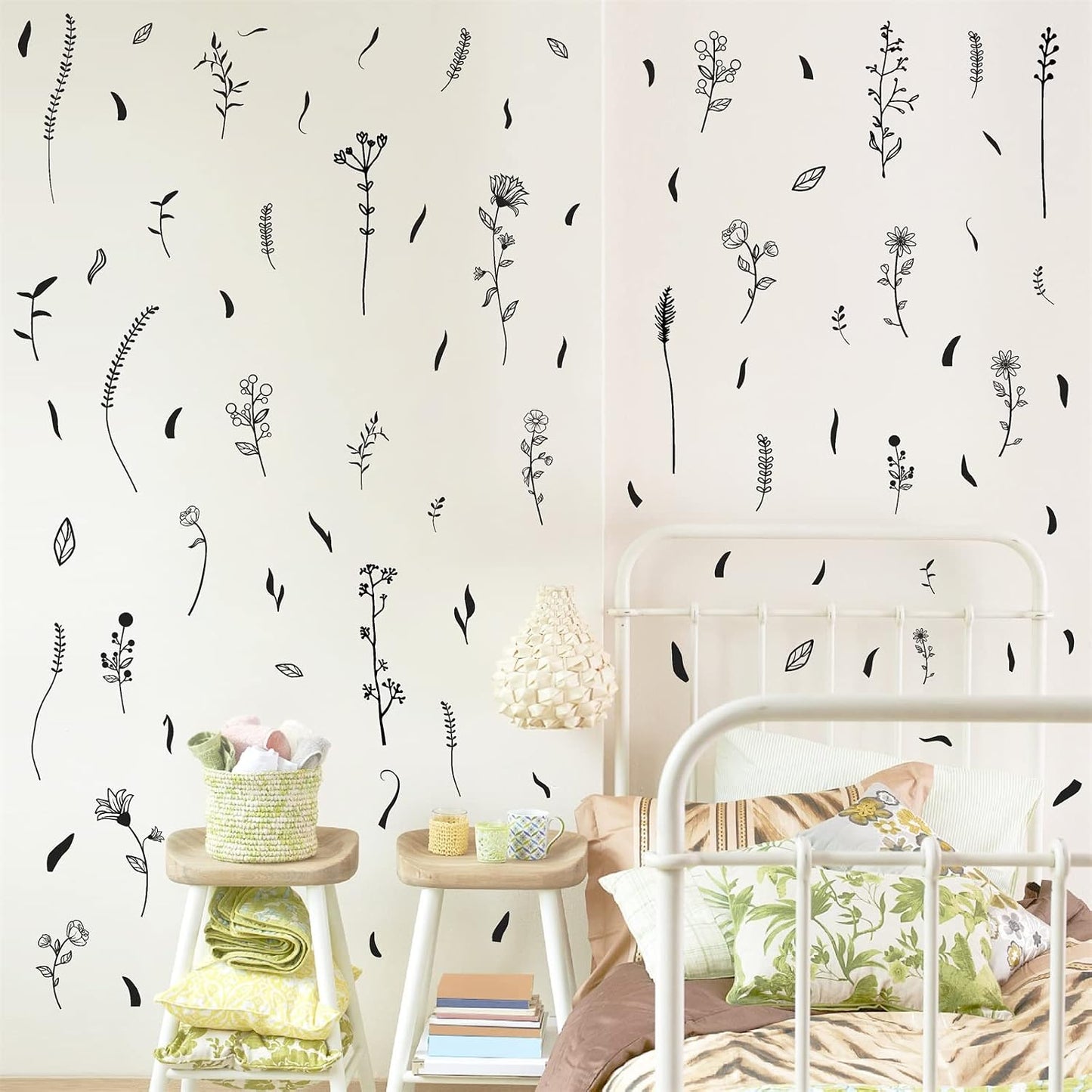Floral Leaf Wall Decals Wildflower Wall Stickers Bouquet Botanical Plant Leaves Wall / Black