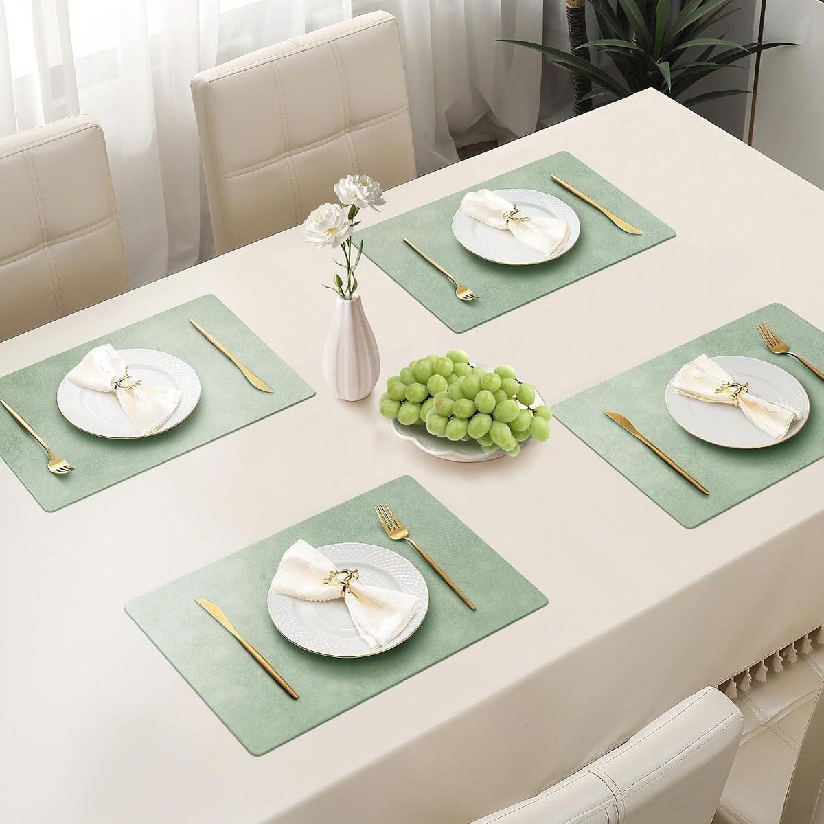Roxifina Faux Leather Placemats Set of 8 - Vinyl Placemats Wipeable Waterproof Oil-Proof PU Place Mats Heat Resistant
