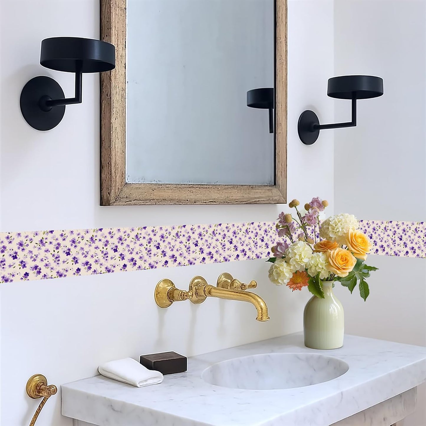 Wallpaper Border Peel and Stick Wall Border Removable Vinyl / Lavender Floral / Purple / 196 x 4