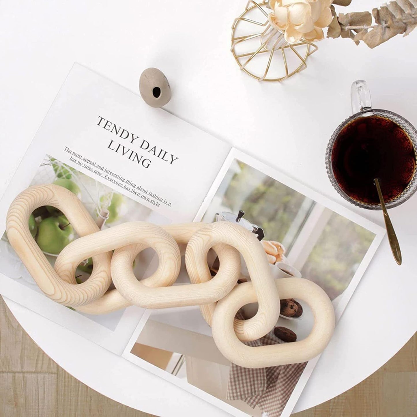 Modern Farmhouse Style / White / 21.7 Inch