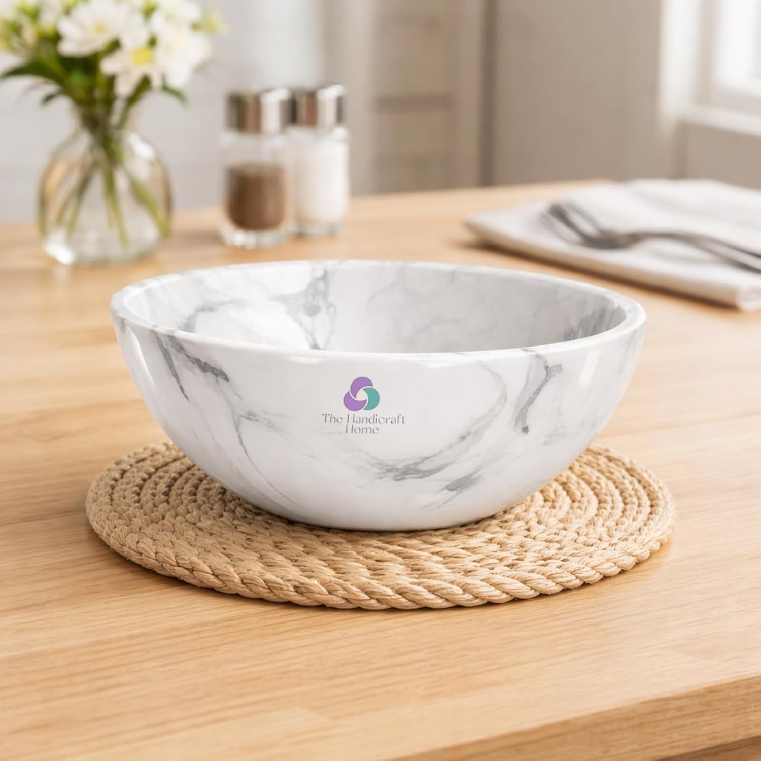 Elegant Handcrafted Resin Bowl / Black/white