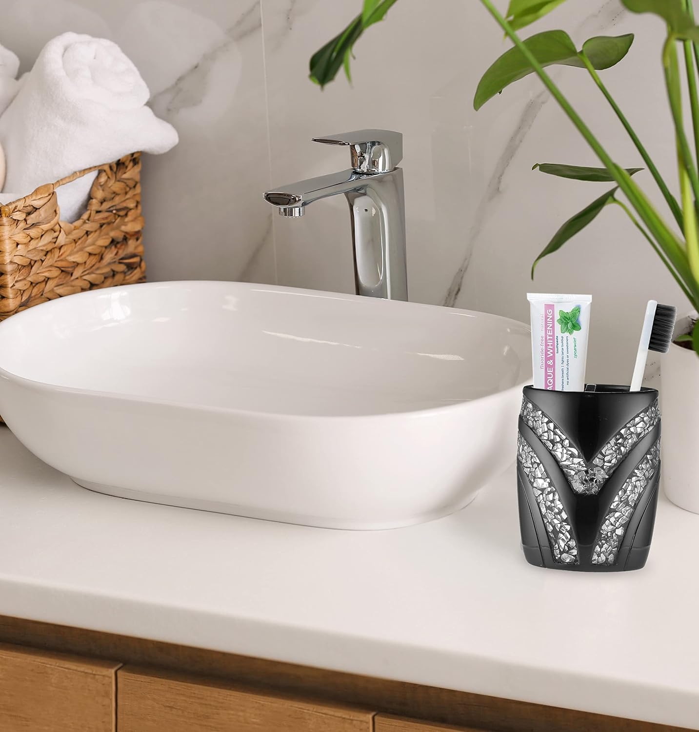 Zahari Home 4pc Sinatra Stylish Bathroom Accessories Set Black Soap Dispenser/Lotion Pump, Tumbler, Tooth Brush Holder
