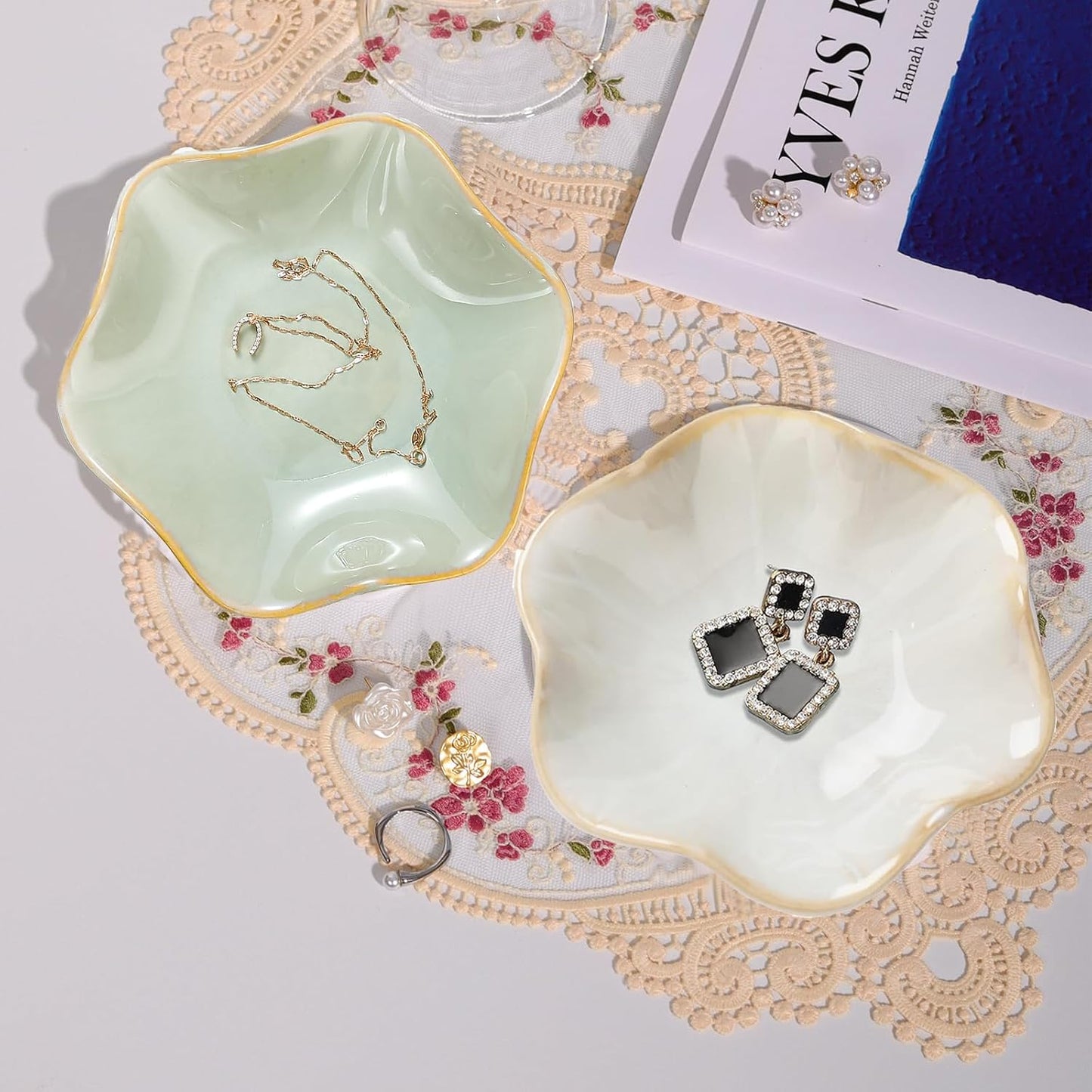 Jewelry Tray Key Tray / 4.3 Inches / White + Green / Set of 2
