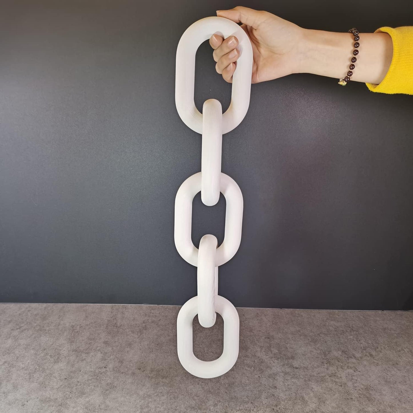 Wood Chain Link Decor / White