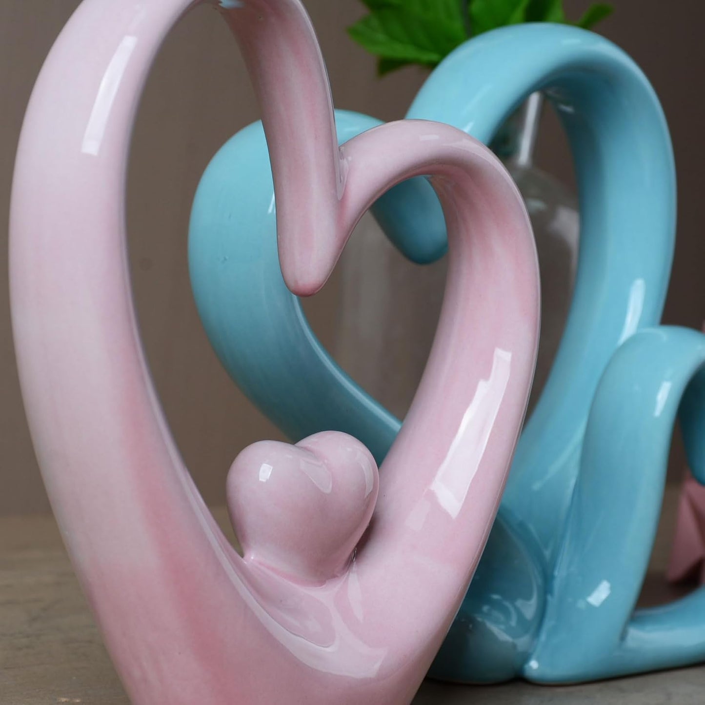 Heart Statue Figurine Modern Art Sculpture Romantic Home Decor Ceramic Ornament Gift