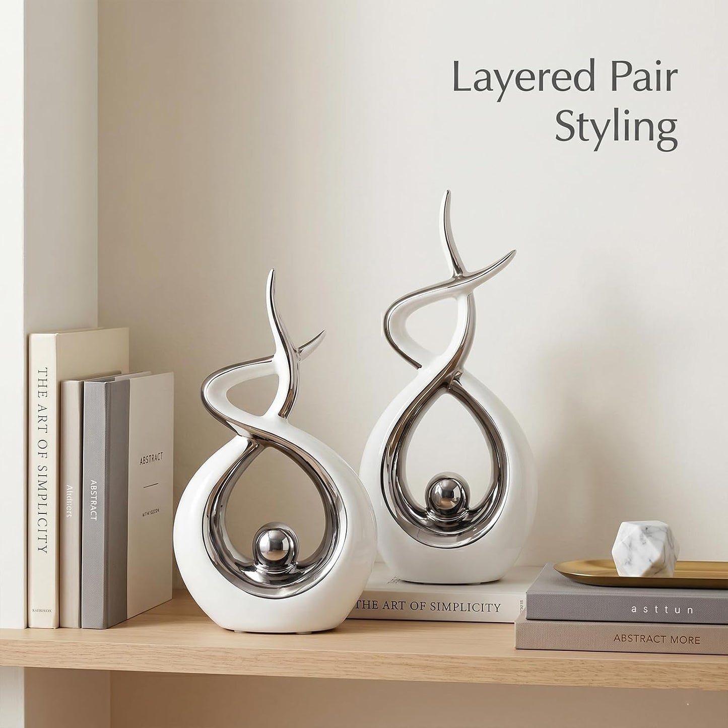Abstract Table Decor / White and Silver / Set of 2