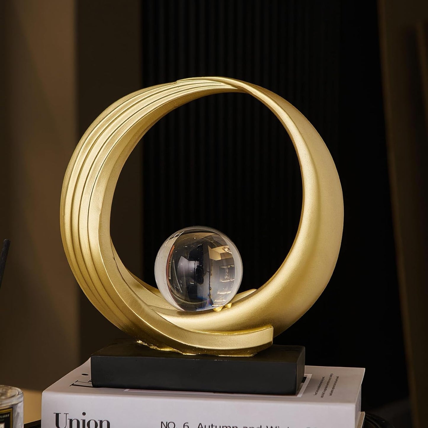 Golden Wave Resin Origami Statue Modern Abstract Home Decoration Emphasizes Abstract Office Desk / A