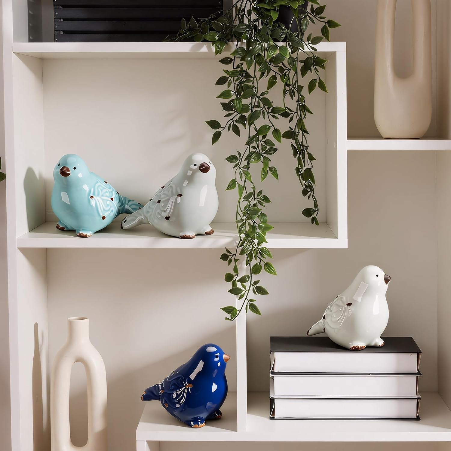 Distressed Finish Ceramic Birds Figurines Home Decor Christmas Bird Tabletop Figurine / Set of 4