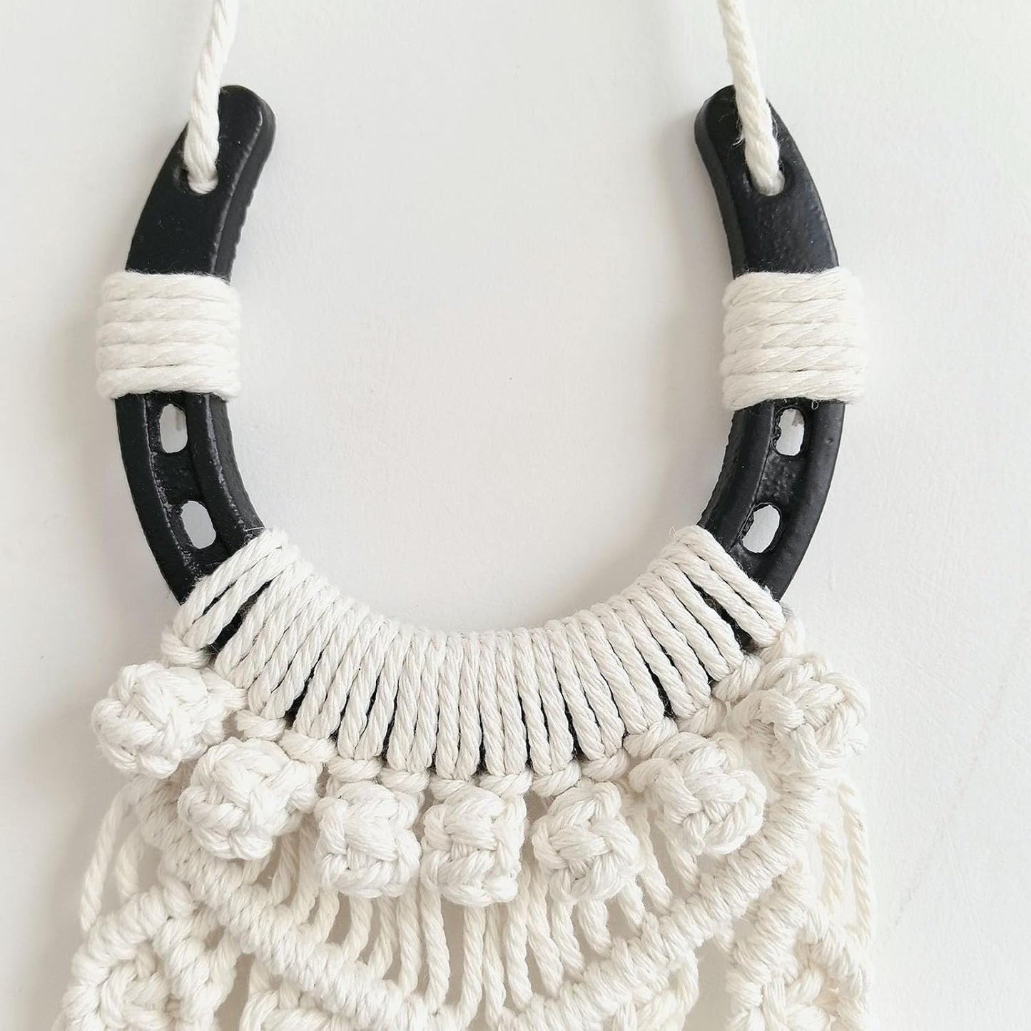 Equestrian Macrame Wall Hanging / Horseshoes-bud