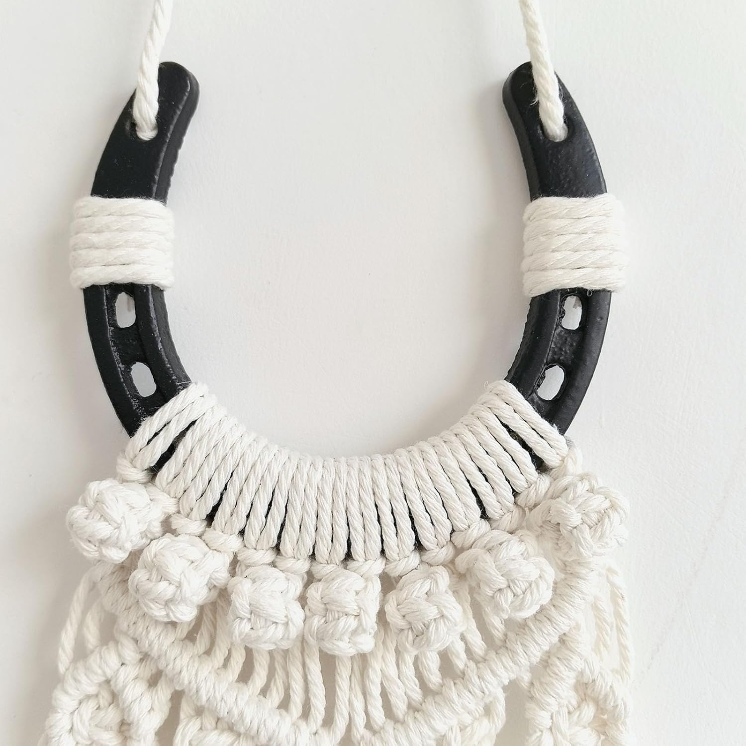 Equestrian Macrame Wall Hanging / Horseshoes-bud
