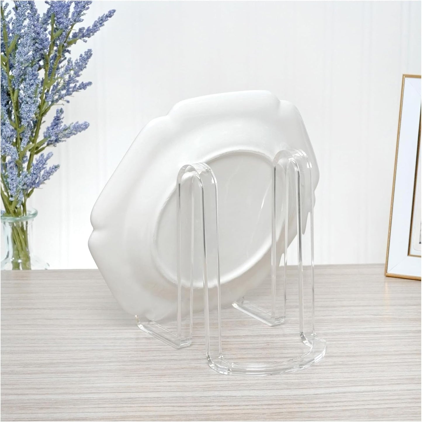 Acrylic Ribbon-Style Display Easel / 6.125 x 4 x 6.5 / Clear