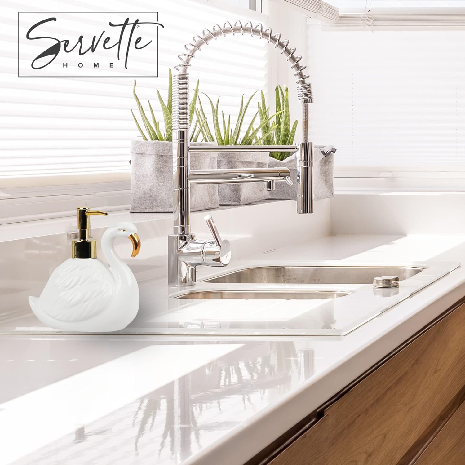 Flamingo Soap Dispenser / White Swan