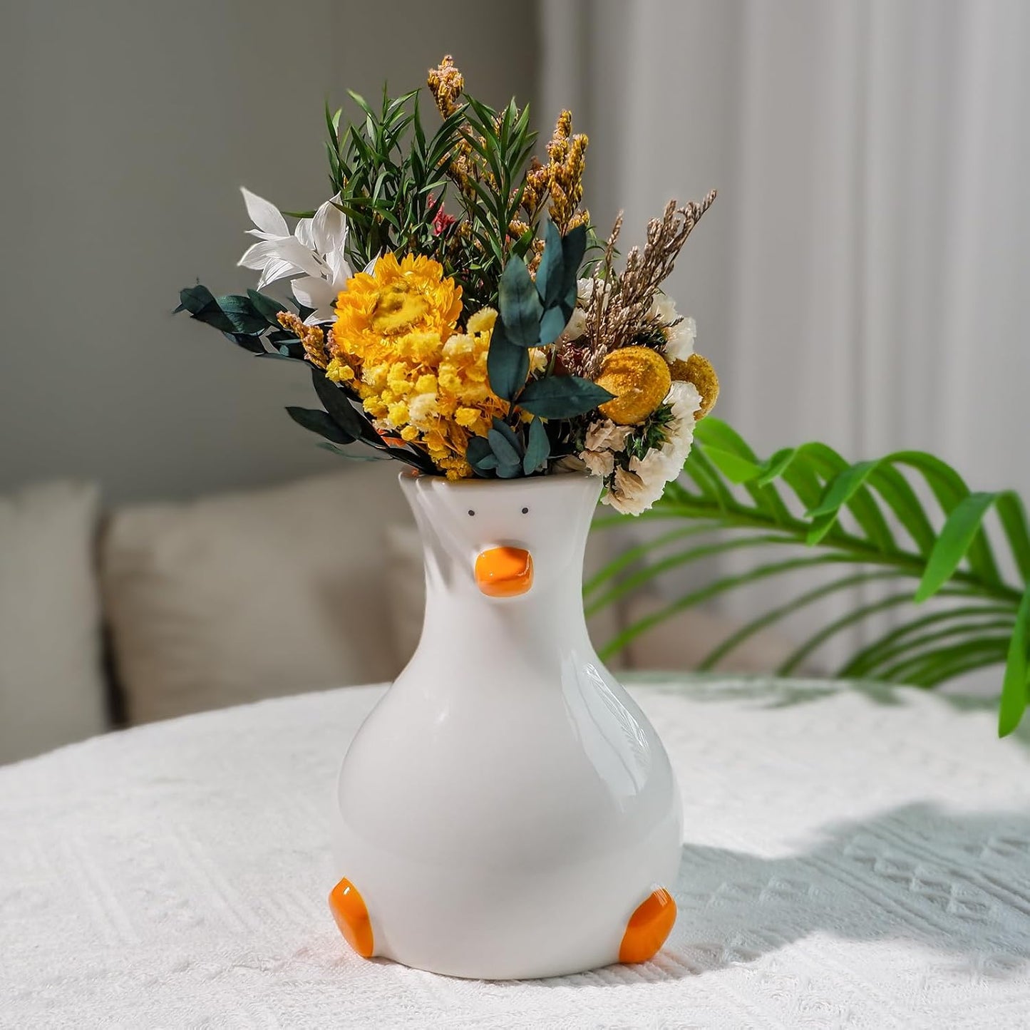 Animal-Themed Round Table Vase / Duck Vase / White