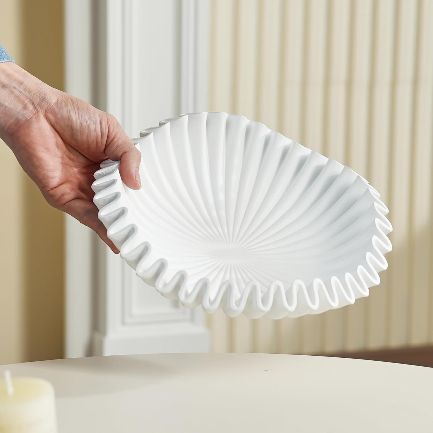 Modern Handicraft Ruffle Key Bowls for Living Entryway Table / White-9.65in / Resin