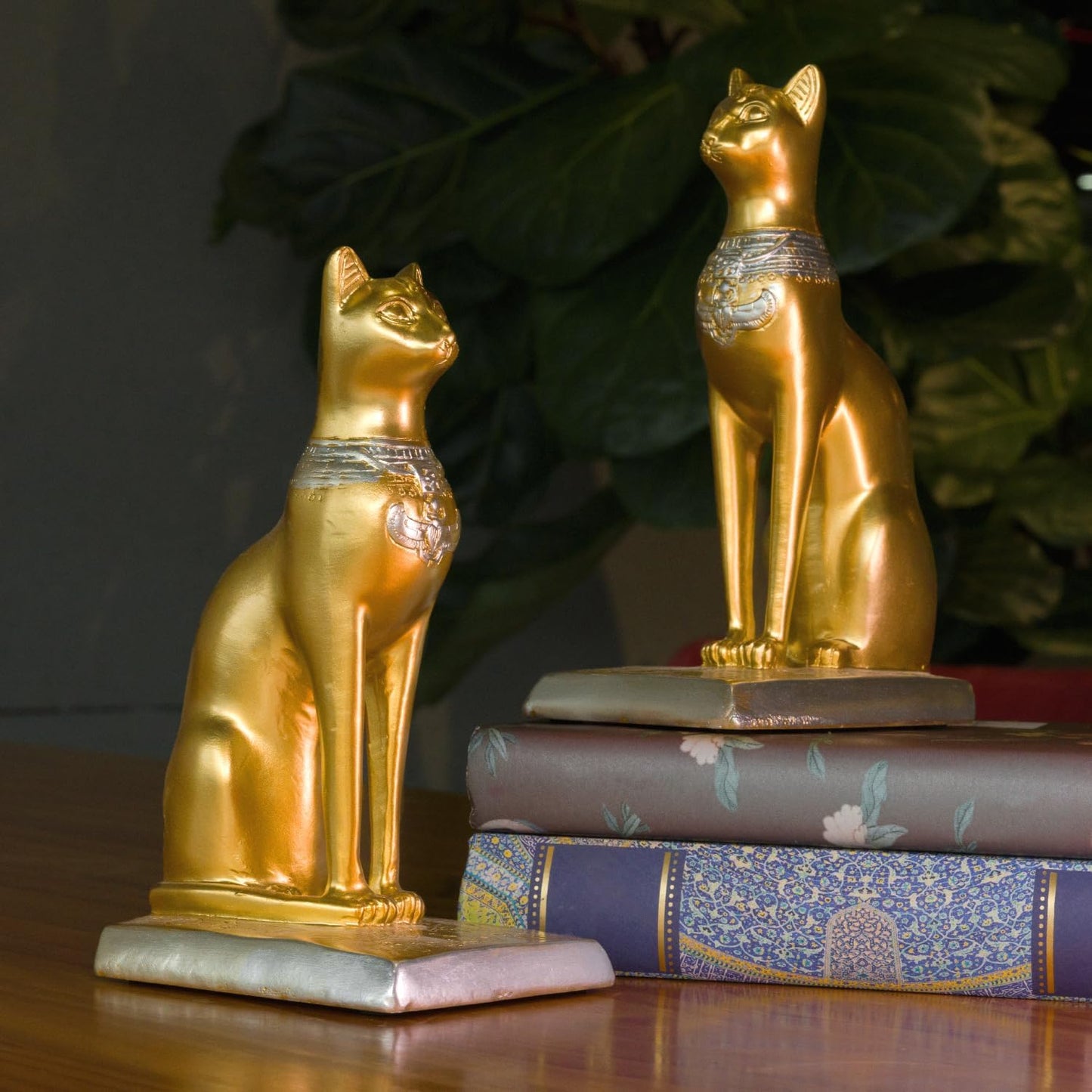 Vintage Antique Heavy Duty Egyptian Cat Hold Books Collectors / Gold