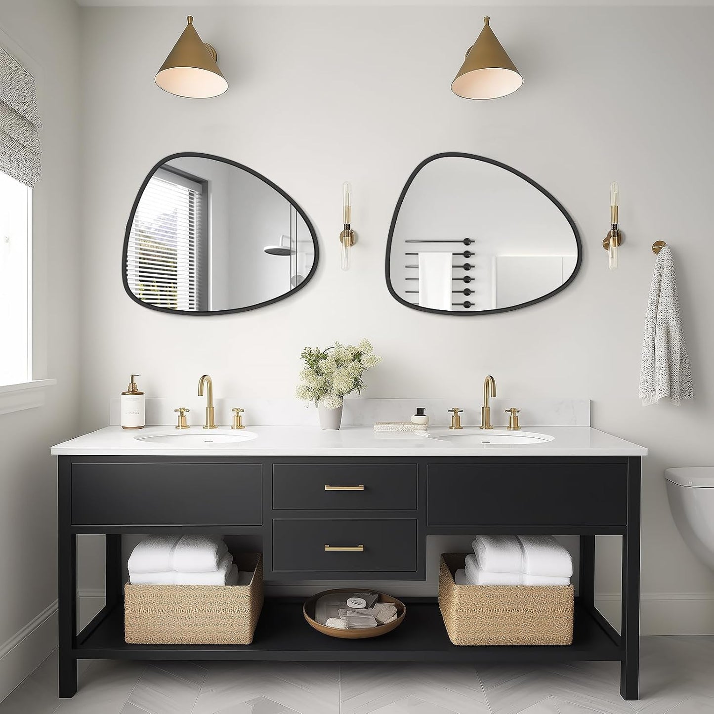 Irregular Wall Mirror / Black / 25"L x 20"W